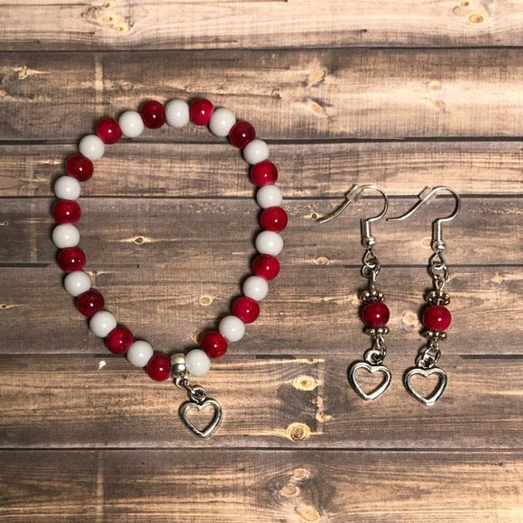 Beaded bracelet and earrings with heart charms