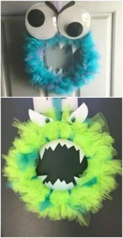 Wreath made of tulle with eyes and teeth to look like a monster